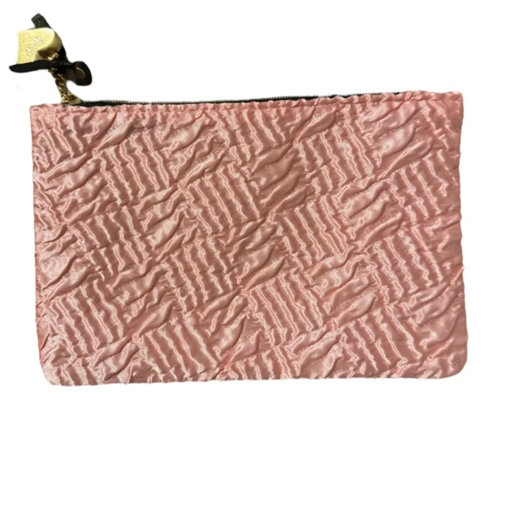 Ipsy Cutest Pink Crinkle Satiny Make up Bag Pouch Heart Charm Pull New